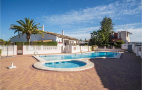 Beautiful home in Sagunto with Outdoor swimming pool and 2 Bedrooms